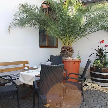 Hotel Winzerhotel Kinges-kessel 3*