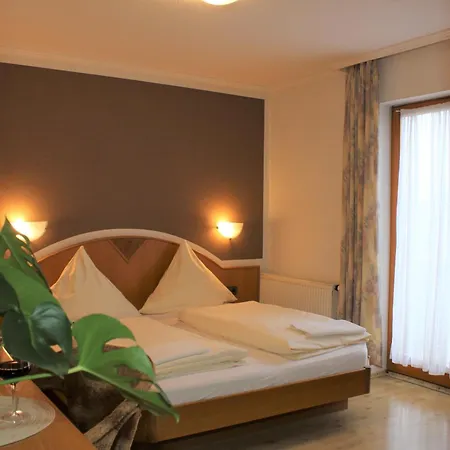 Winzerhotel Kinges-kessel Hotel